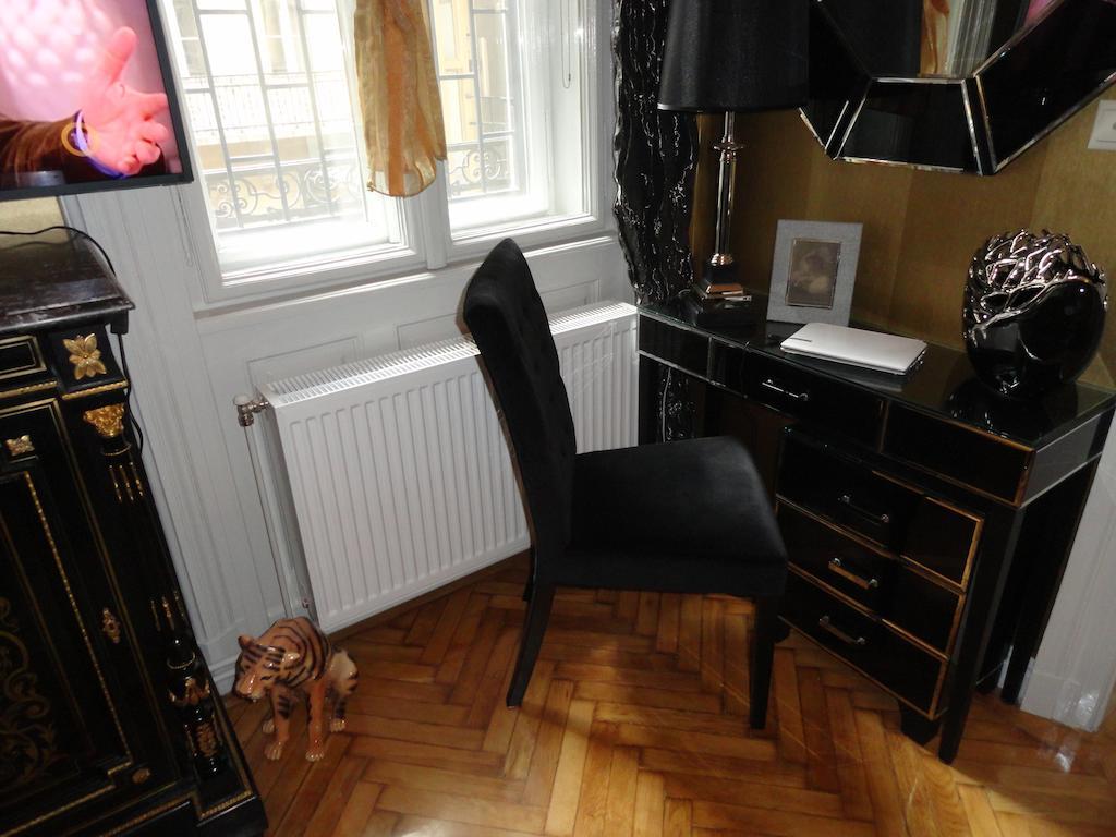 Boudoir Budapest Apartment Luaran gambar