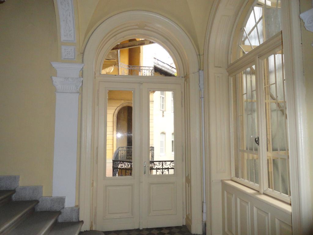 Boudoir Budapest Apartment Luaran gambar