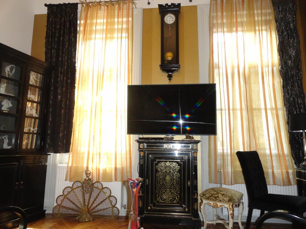 Boudoir Budapest Apartment Luaran gambar