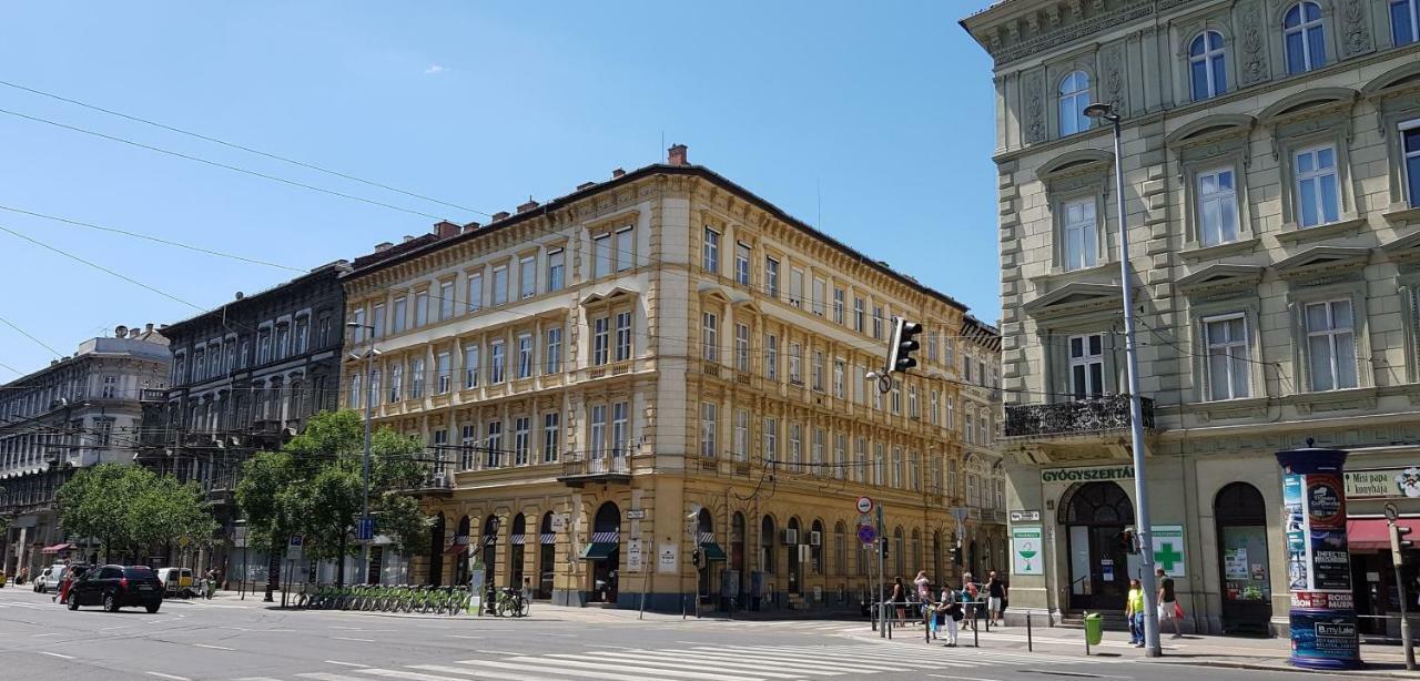 Boudoir Budapest Apartment Luaran gambar