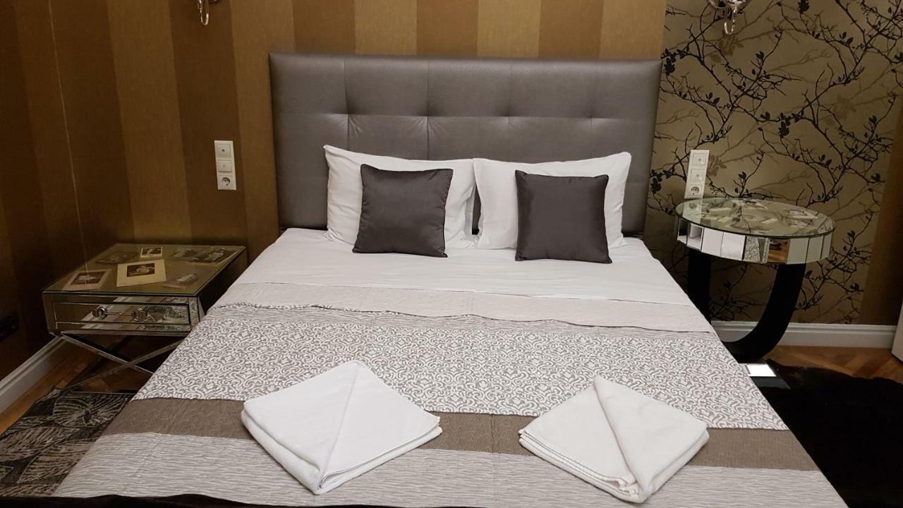 Boudoir Budapest Apartment Luaran gambar