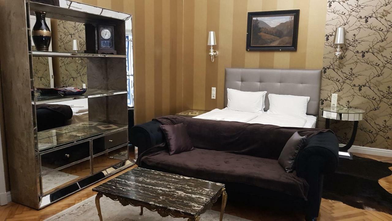Boudoir Budapest Apartment Luaran gambar