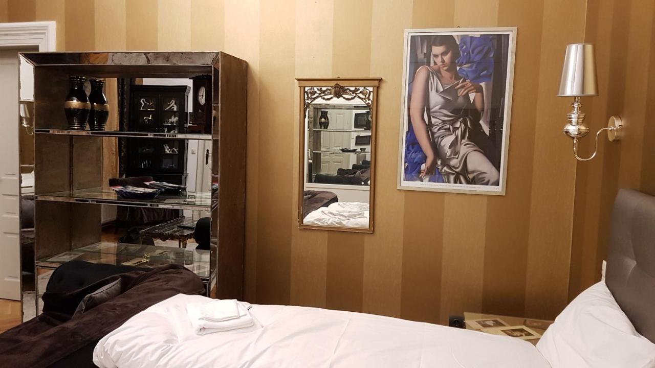 Boudoir Budapest Apartment Luaran gambar